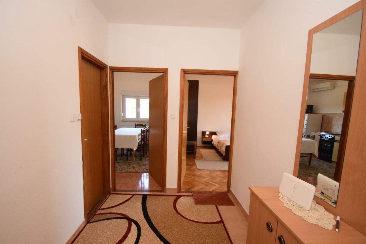 Apartments Ivan Starigrad Paklenica Extérieur photo