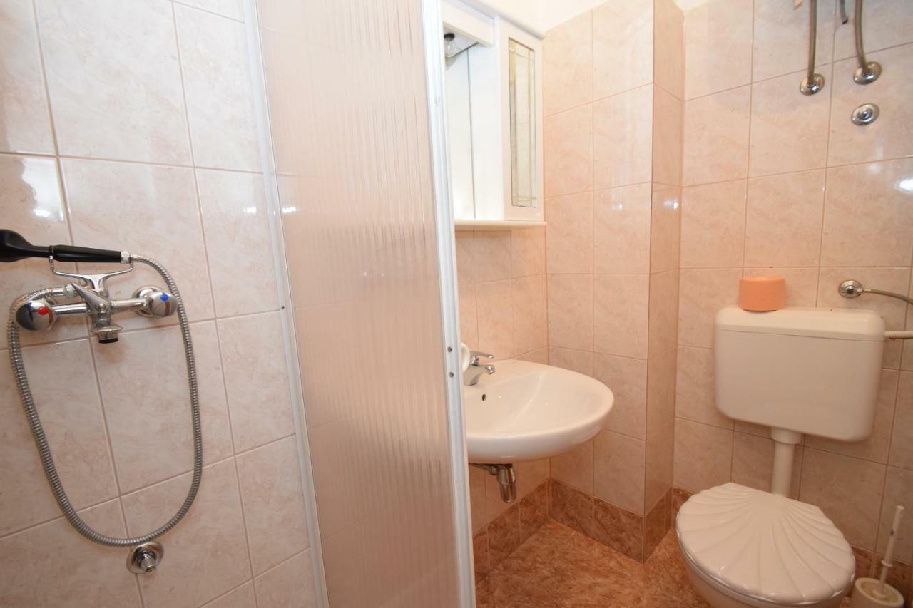 Apartments Ivan Starigrad Paklenica Extérieur photo