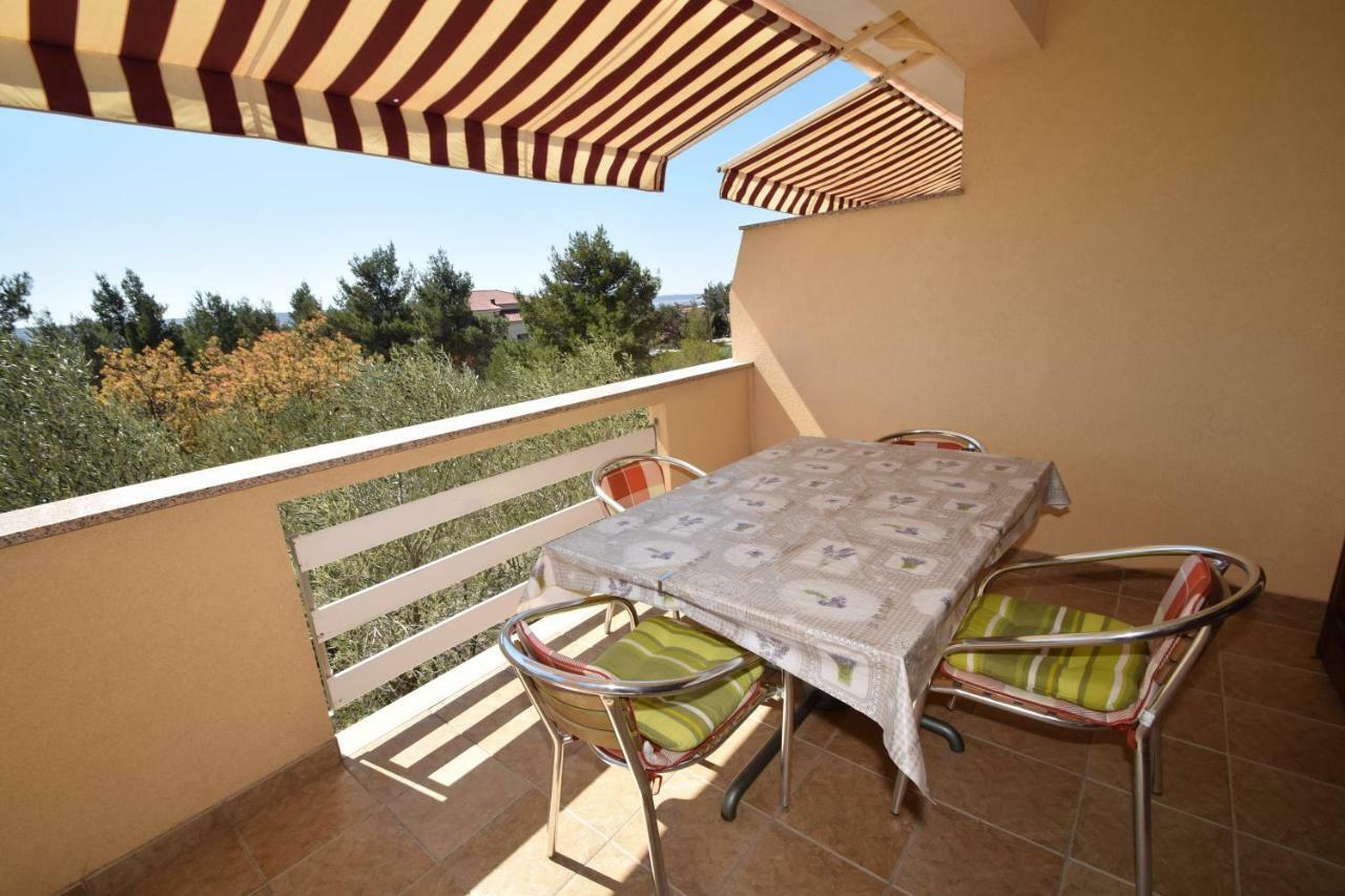 Apartments Ivan Starigrad Paklenica Extérieur photo