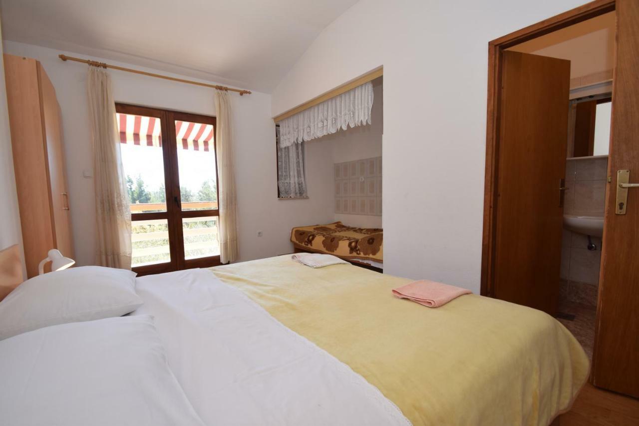 Apartments Ivan Starigrad Paklenica Extérieur photo